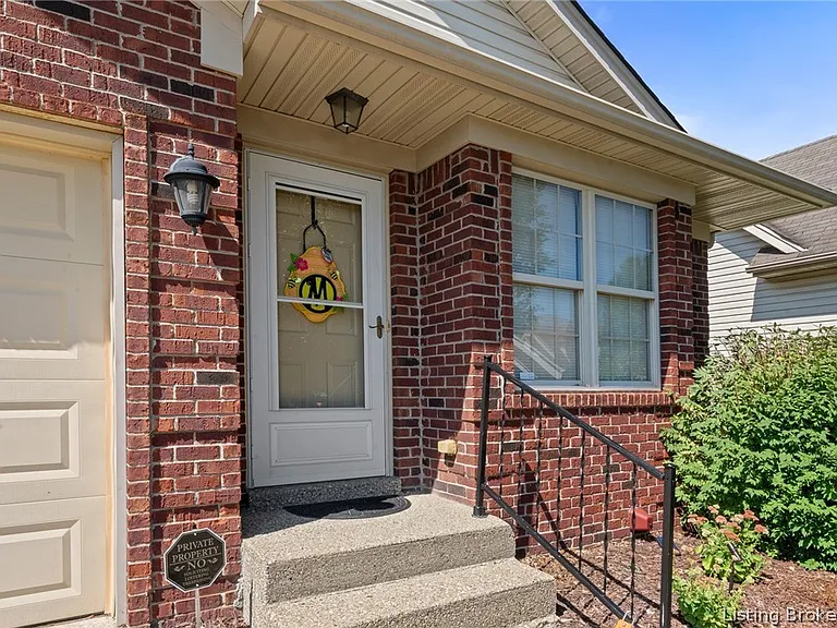 7836 Joseph Dr — Photo 26