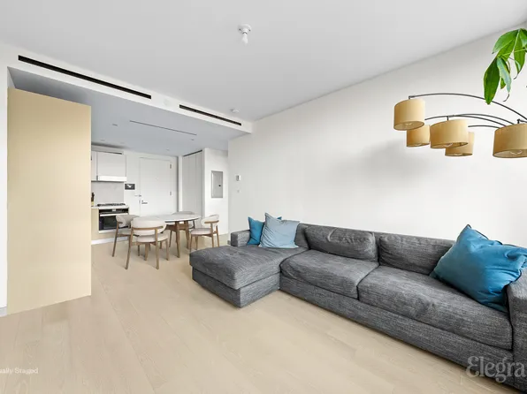 75 1st Avenue image 4 of 15