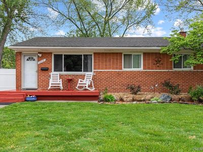 29547 Brown Ct, Garden City, MI, 48135