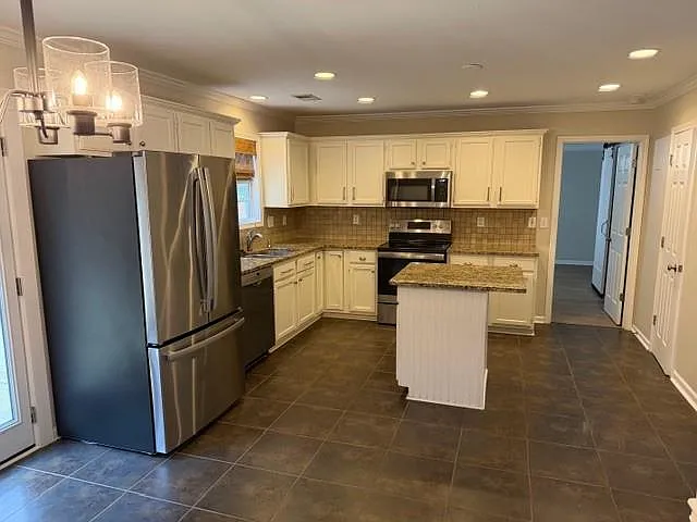 102 Lexington Parke Dr — Photo 10