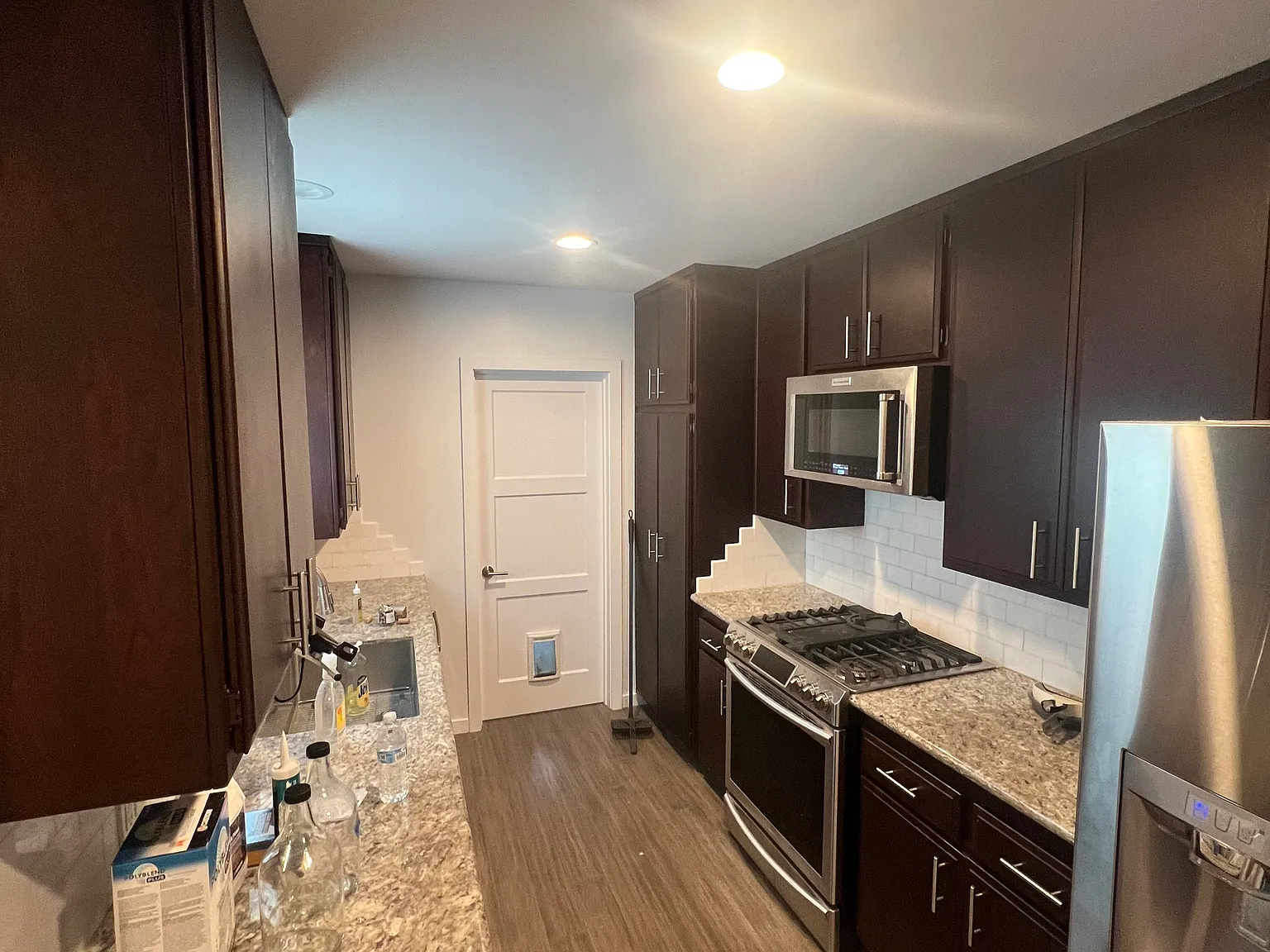 3 bed, 1.5 bath, 1700 sqft, $5,000 — Photo 3
