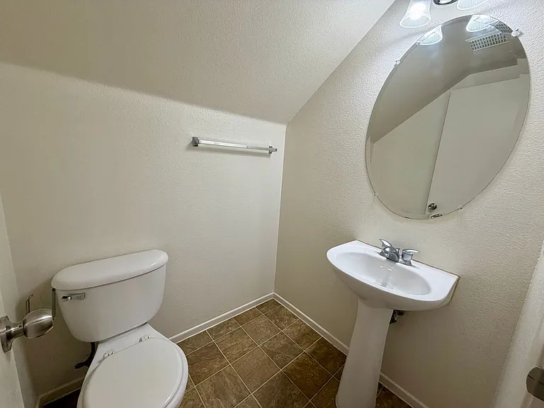 9109 White Eyes Ave — Photo 7