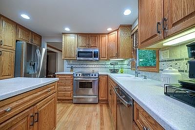 4th image of 239 Allison Rd