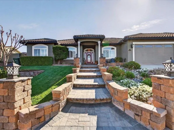 160 Dan Dr, Hollister, CA 95023