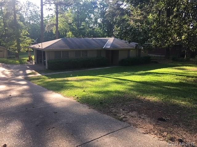 2nd image of 4030 Parkwood Dr