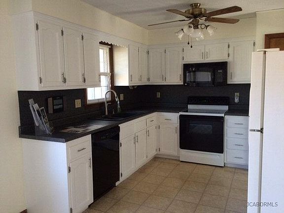 4th image of 2218 Brandy Ln