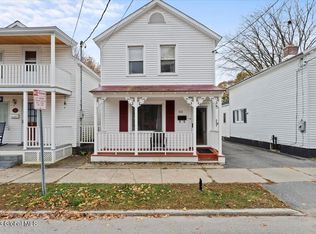 62 Oak St, Saratoga Springs, NY 12866
