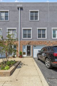 49 W 15th St APT D, Chicago, IL, 60605