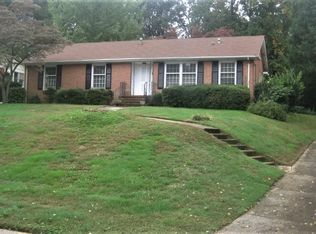 1808 Wensley Dr, Charlotte, NC 28210