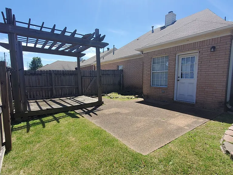 762 Silver Sands Dr — Photo 16