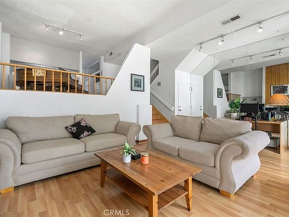 3rd image of 4916 McConnell Ave