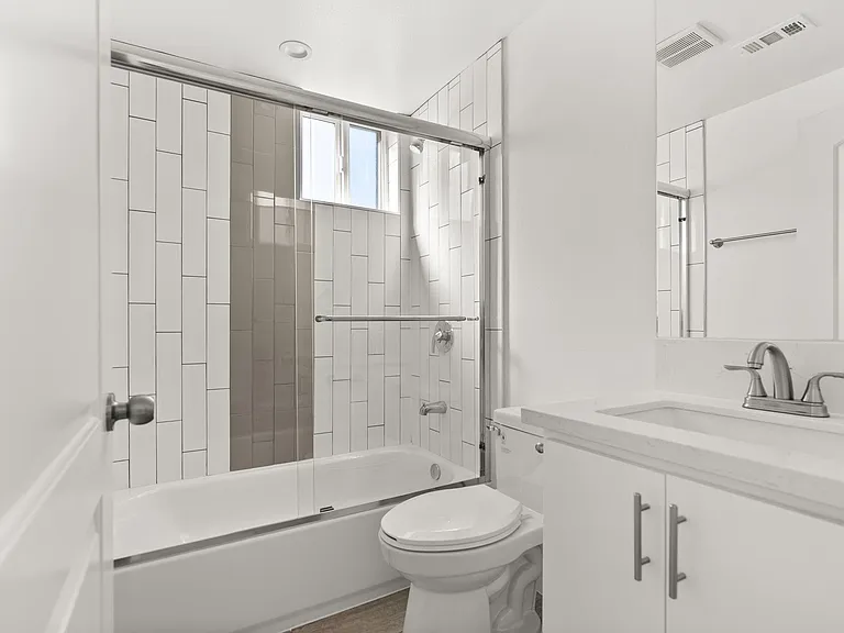 3909 W Mont Clair St — Photo 9