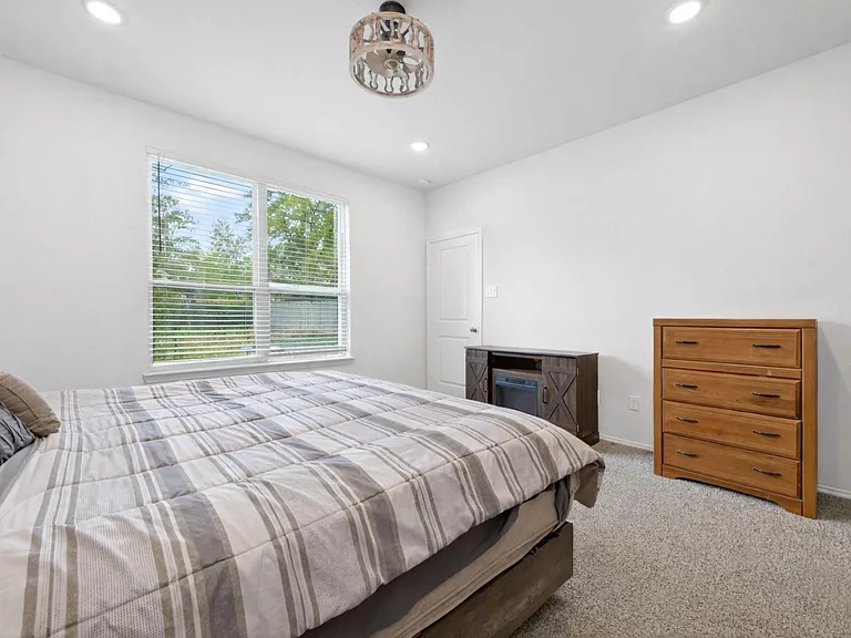 804 Pearl River Dr — Photo 30