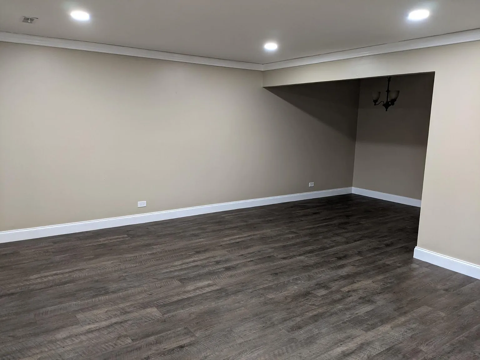 3 bed, 1200 sqft, $2,200 — Photo 3