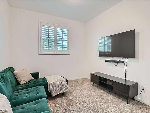 5th image of 75 Ella Ashman Ave