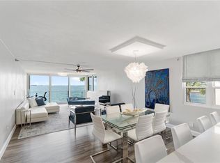 97 Sunset Dr APT 201, Sarasota, FL 34236