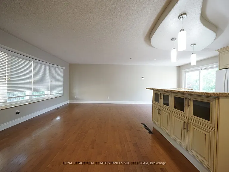 1195 Holton Heights Dr — Photo 11