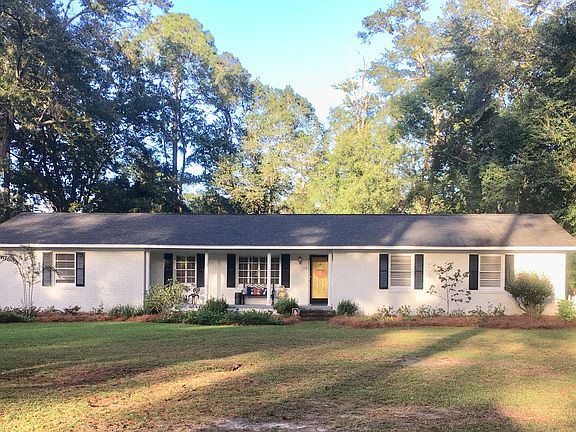 Newly landscaped front yard!