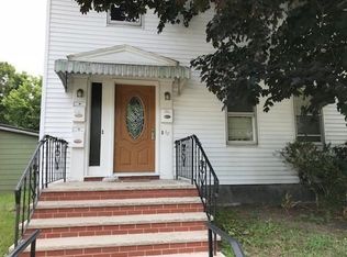 30 Pleasant St #2, Wakefield, MA 01880