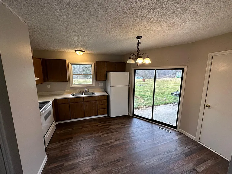 2943 E Joshua Dr #LEFT SIDE — Photo 3