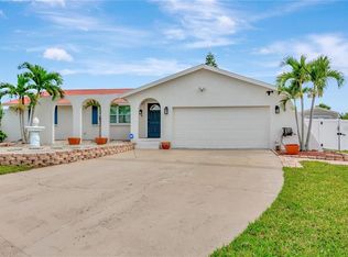 922 Sago Palm Way, Apollo Beach, FL 33572