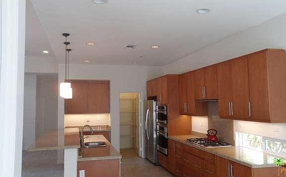 4th image of 4931 Geary Way