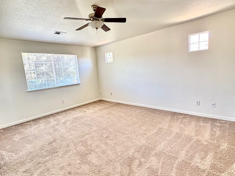 2520 Napoli Dr — Photo 21