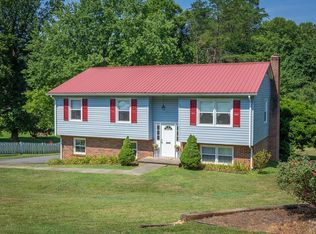 1845 Eastbrook Cir, Morganton, NC 28655