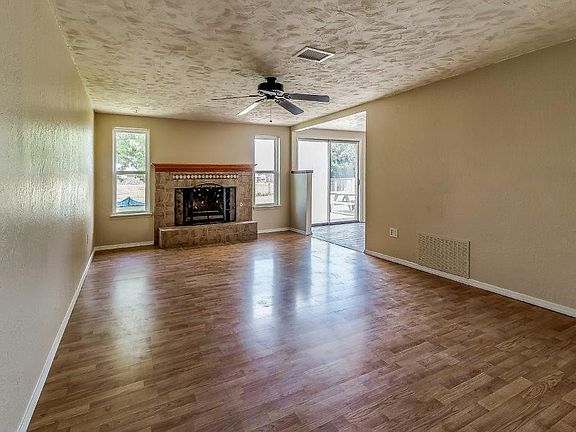 2nd image of 959 Castlebury Mansion