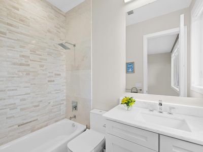2746 NE 18th Street, Fort Lauderdale, FL, 33305