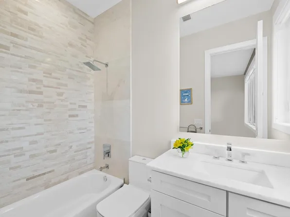 2746 NE 18th Street, Fort Lauderdale, FL 33305