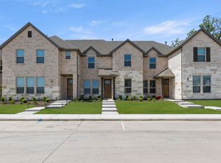 1967 Gentle Oak Trl, Corinth, TX 76210