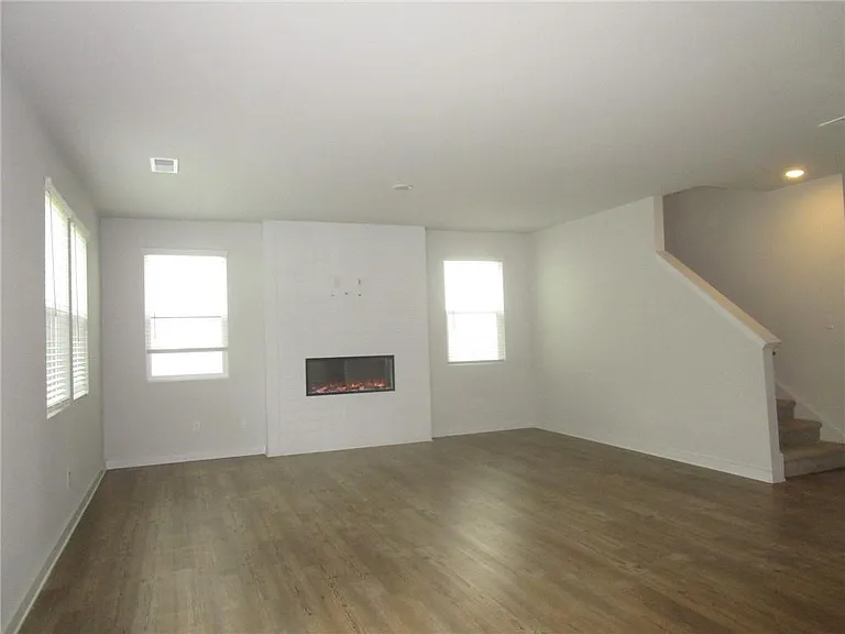 5169 Union Heights Way — Photo 3