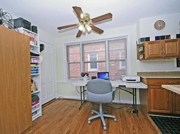 5th image of 6544 Loran St