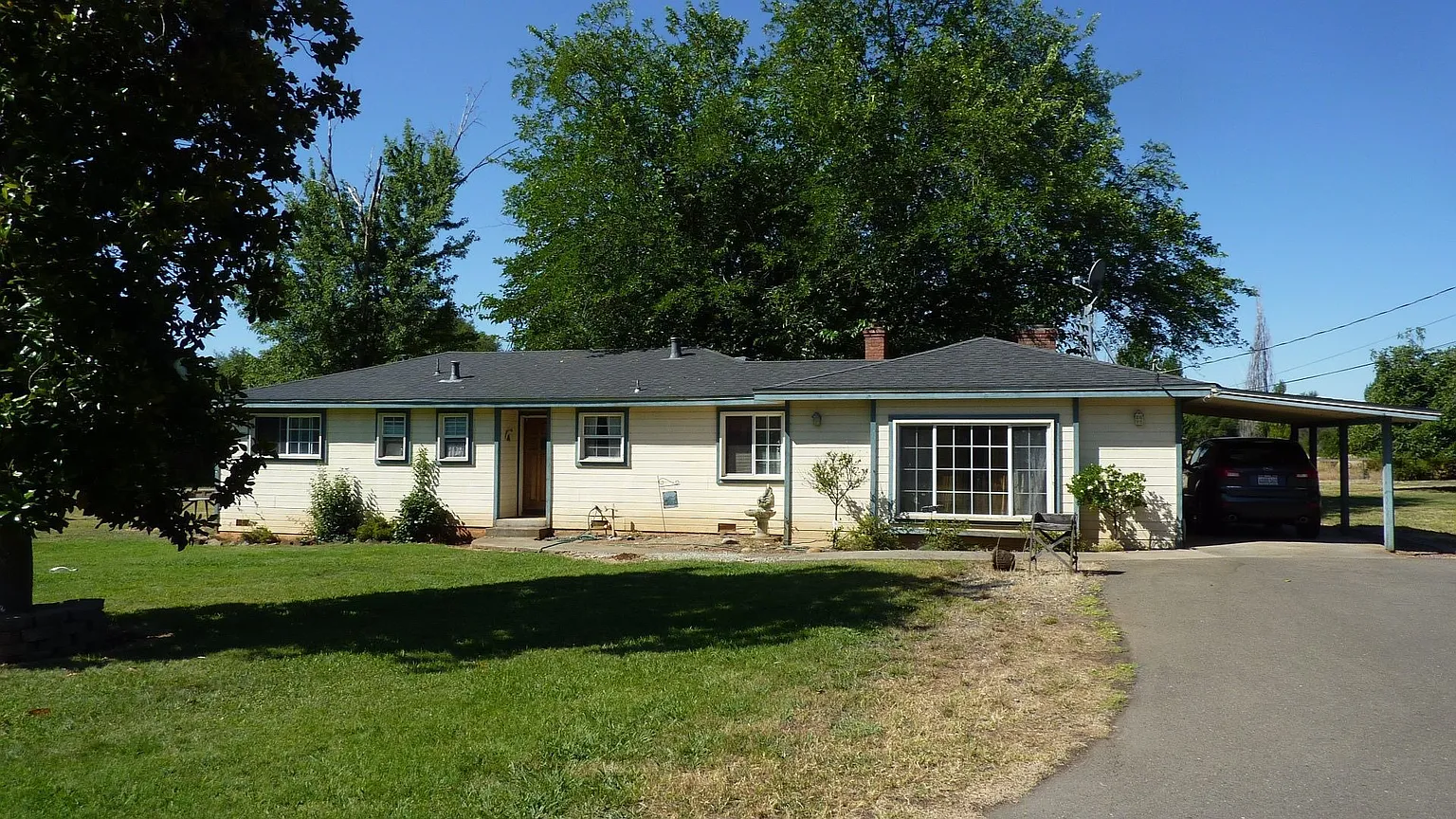 4250 Presley Ln photo 1