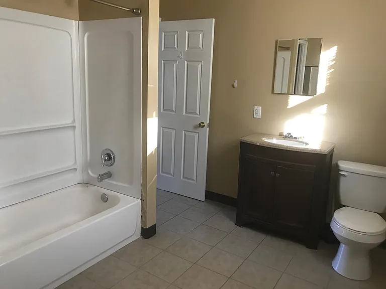 2 E Broad St #3 — Photo 6