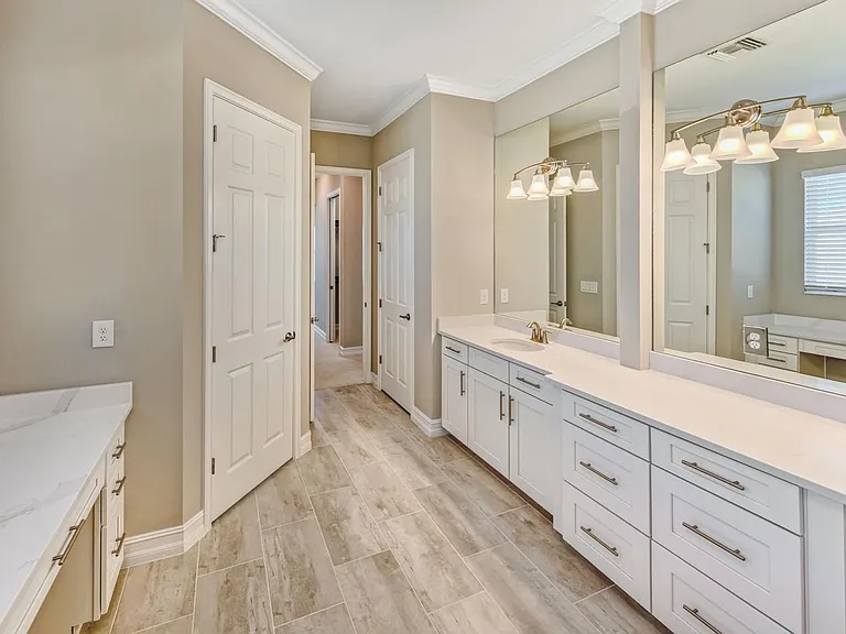 15050 Blue Bay Cir — Photo 18