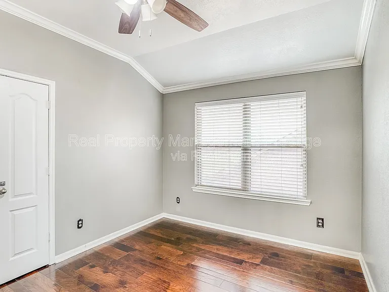 10707 Fuqua Glen Ln — Photo 14