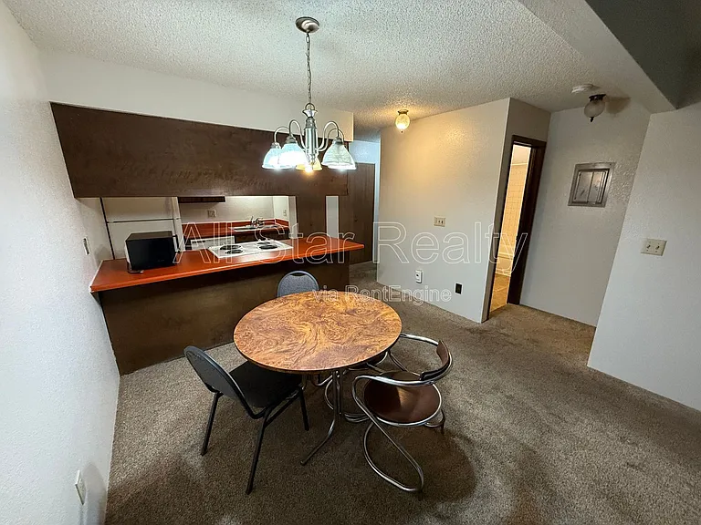 Norseman Apartments — Photo 5
