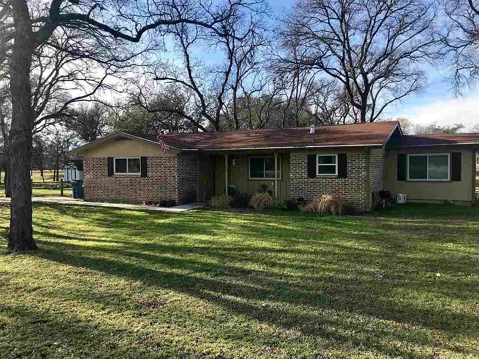 1st image of 2203 Valley East Ln