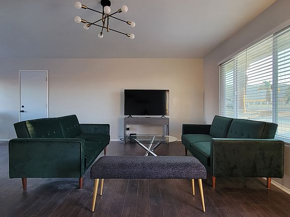 3rd image of 6077 Juniper Ave