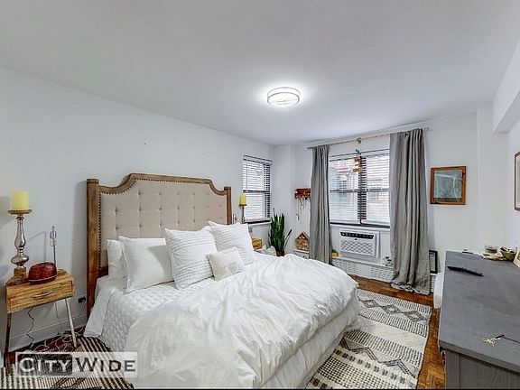 3rd image of 219 E 69th St APT 5k