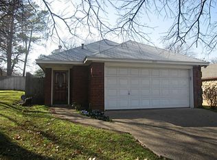 1591 Tall Timbers Dr, Euless, TX 76039
