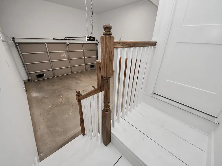 2426 Ella Blvd — Photo 7