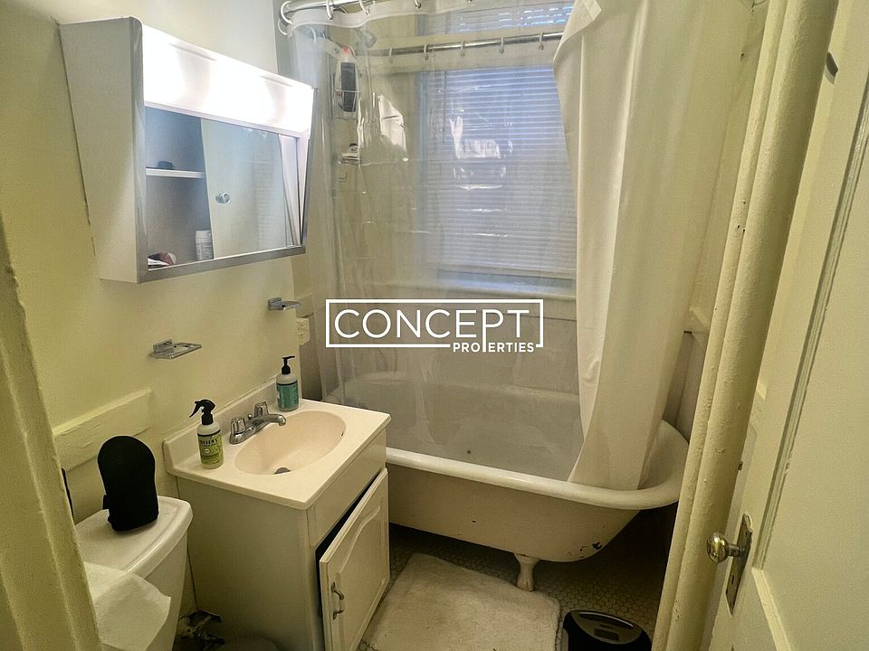 2nd image of 111 Park Dr #43CP