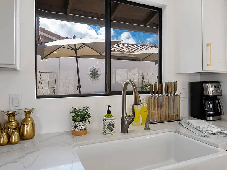 54025 Avenida Alvarado — Photo 12