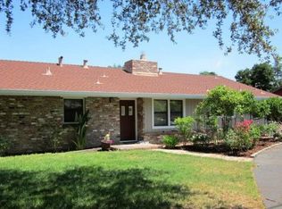 727 Sunshine Dr, Los Altos, CA 94024