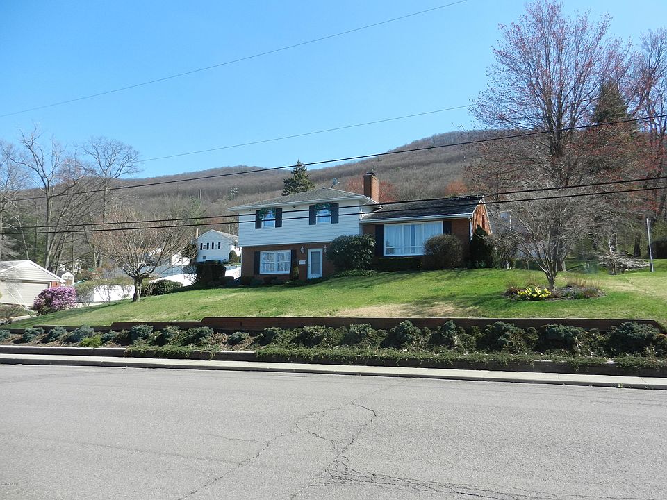 2nd image of 1551 W Mountain Ave S