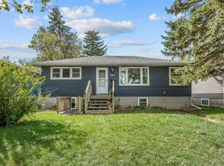 6617 E 18th St SE, Calgary, AB T2C 0M7