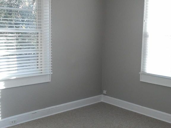 3rd image of 114 Poplar St #A